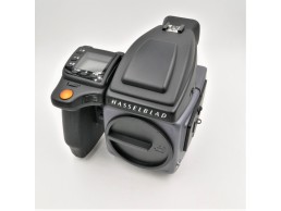 We supply best of quality New Digital Camera And Camera lens including major models from best brand