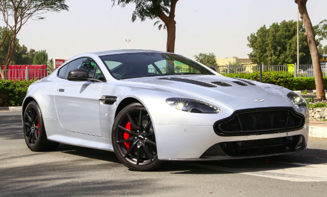 Aston Martin Vantage S (V12) / 2016 / GCC Spec