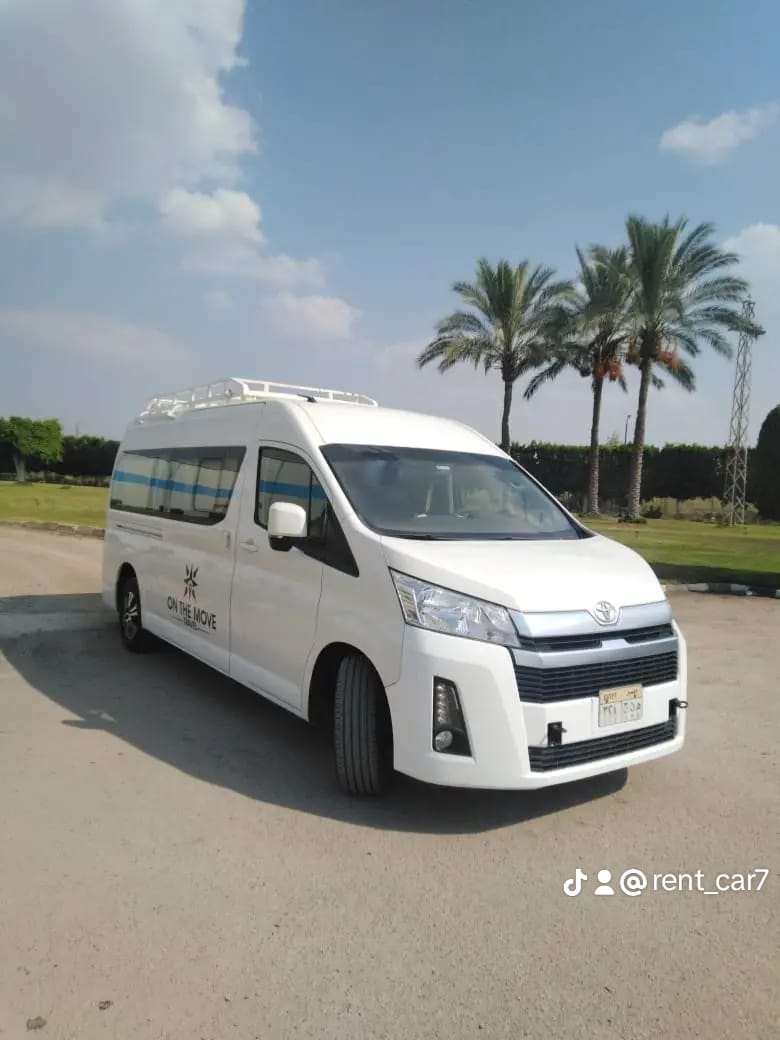 Explore Egypt this Winter with a Toyota HiAce! استكشف السياحة الشتوية في مصر مع تويوتا هايس