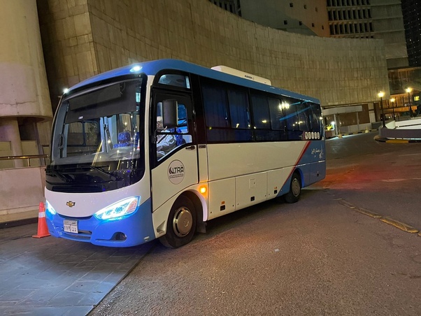 "Exclusive Black Friday Offer: Rent a 33-Seater Bus with Rent Bus for Your Travel Needs – Discounts 