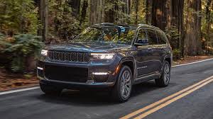 Jeep Grand Cherokee Rental – Unleash Power and Comfort on Every Adventure