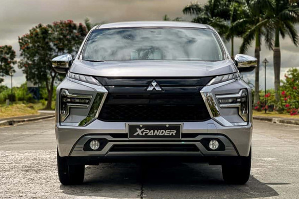 Rent a Mitsubishi Xpander from Rent Bus Egypt and enjoy a perfect blend of practicality,