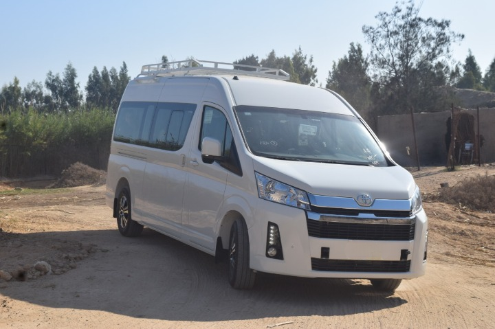 "Affordable Toyota Hiace with Driver for Rent – Exclusive Discount Available"