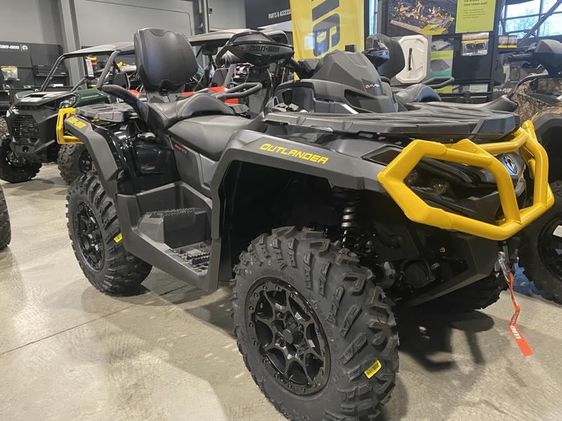 2023 CAN-AM OUTLANDER XT-P 1000R ATV Brand New Whatssapp : +6285831060615